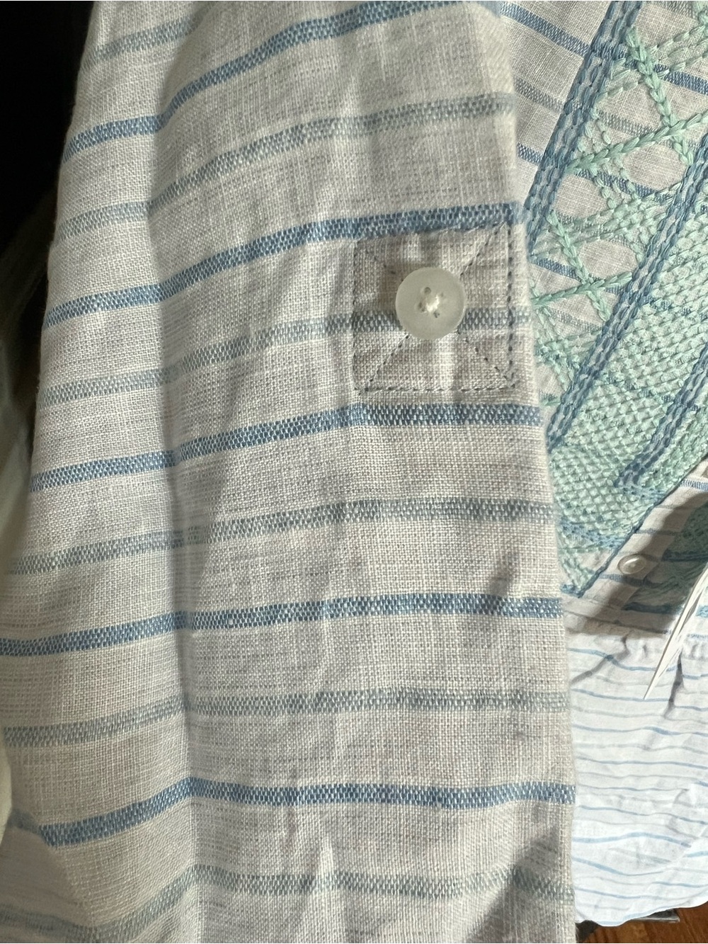 Vineyard Vines Beach Stripe Embroidered Popover top Sz 2 NWT - Picture 6 of 11